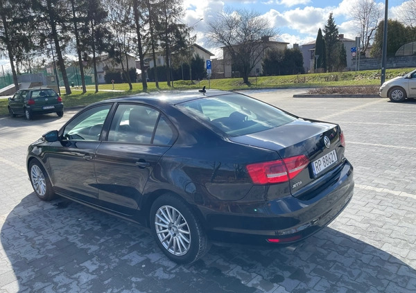 Volkswagen Jetta cena 34000 przebieg: 169000, rok produkcji 2015 z Przemyśl małe 301